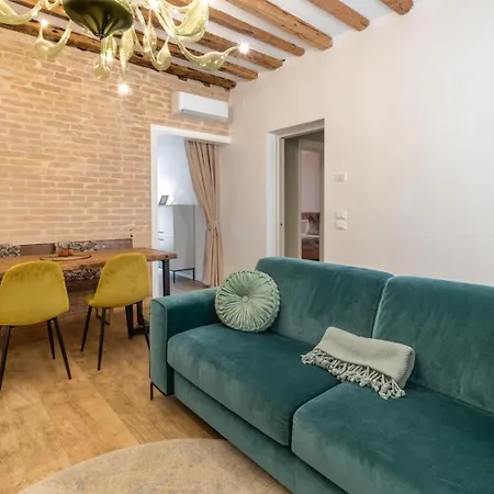 Place - Mistro House Holiday home Murano